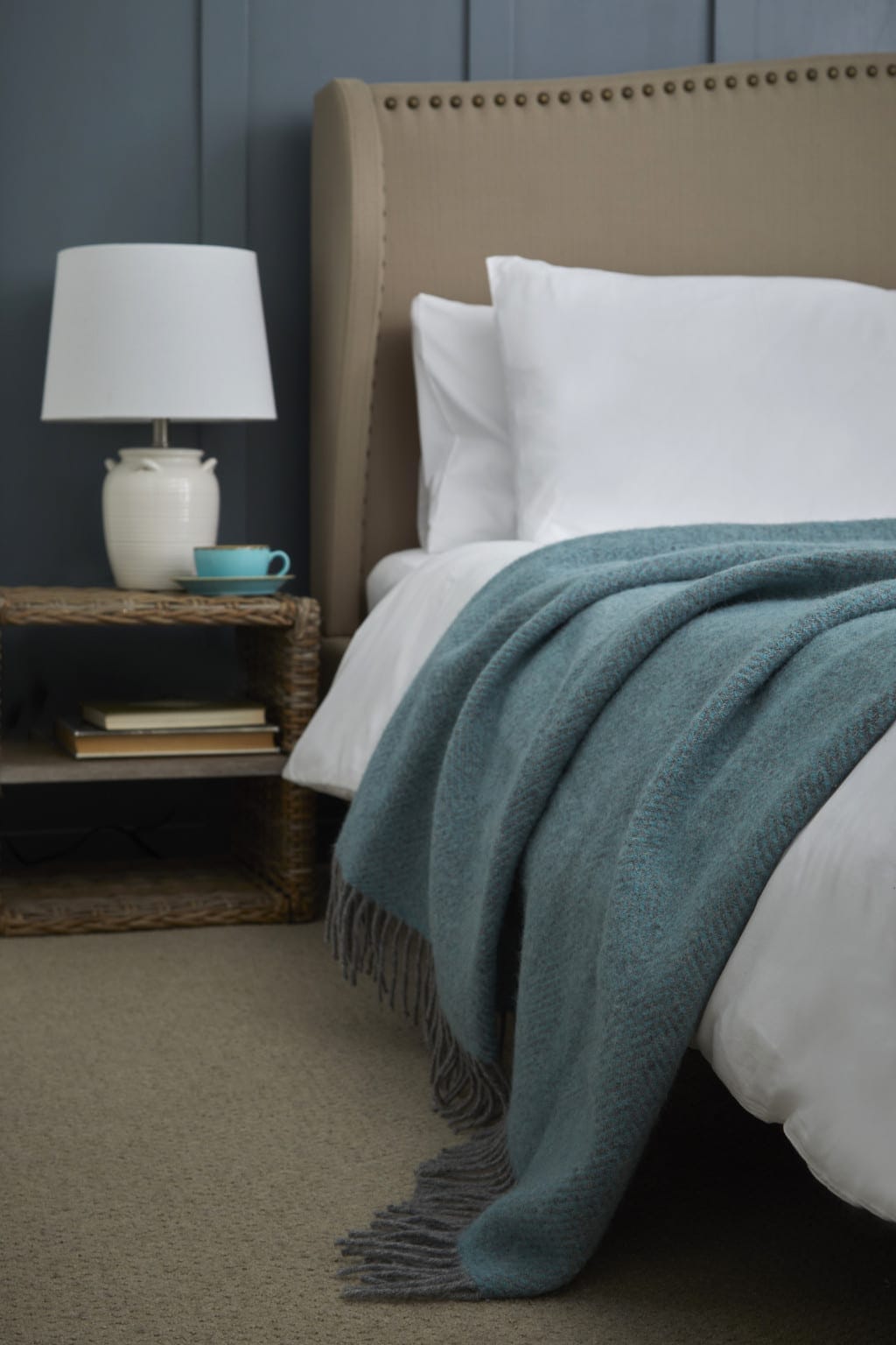 Extra Large Spearmint/Grey Beehive Throw