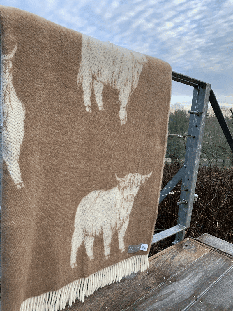 Highland Cow Themed Reversible Throw