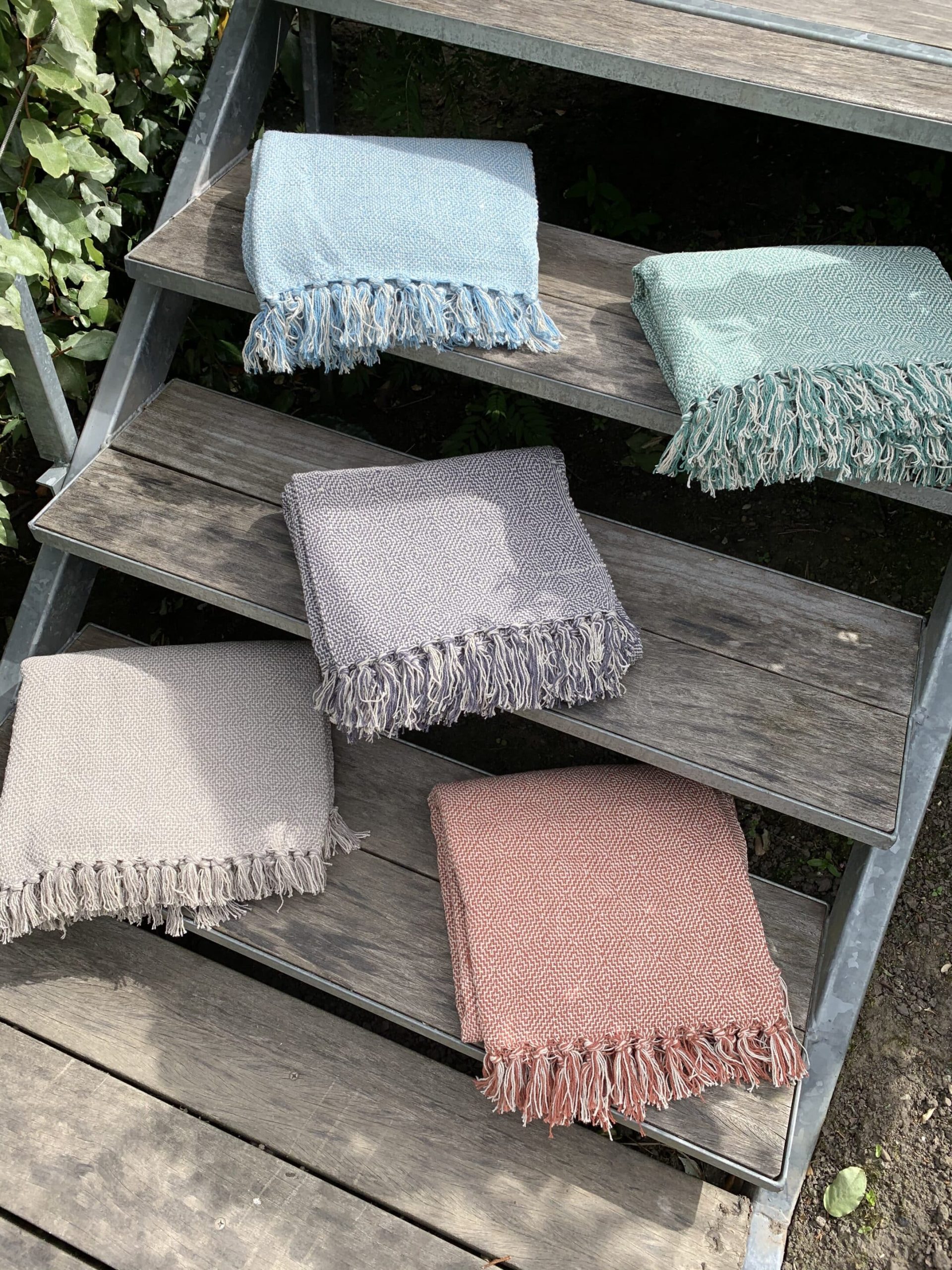 Souk Geometric Hand Woven Throw In Peppermint