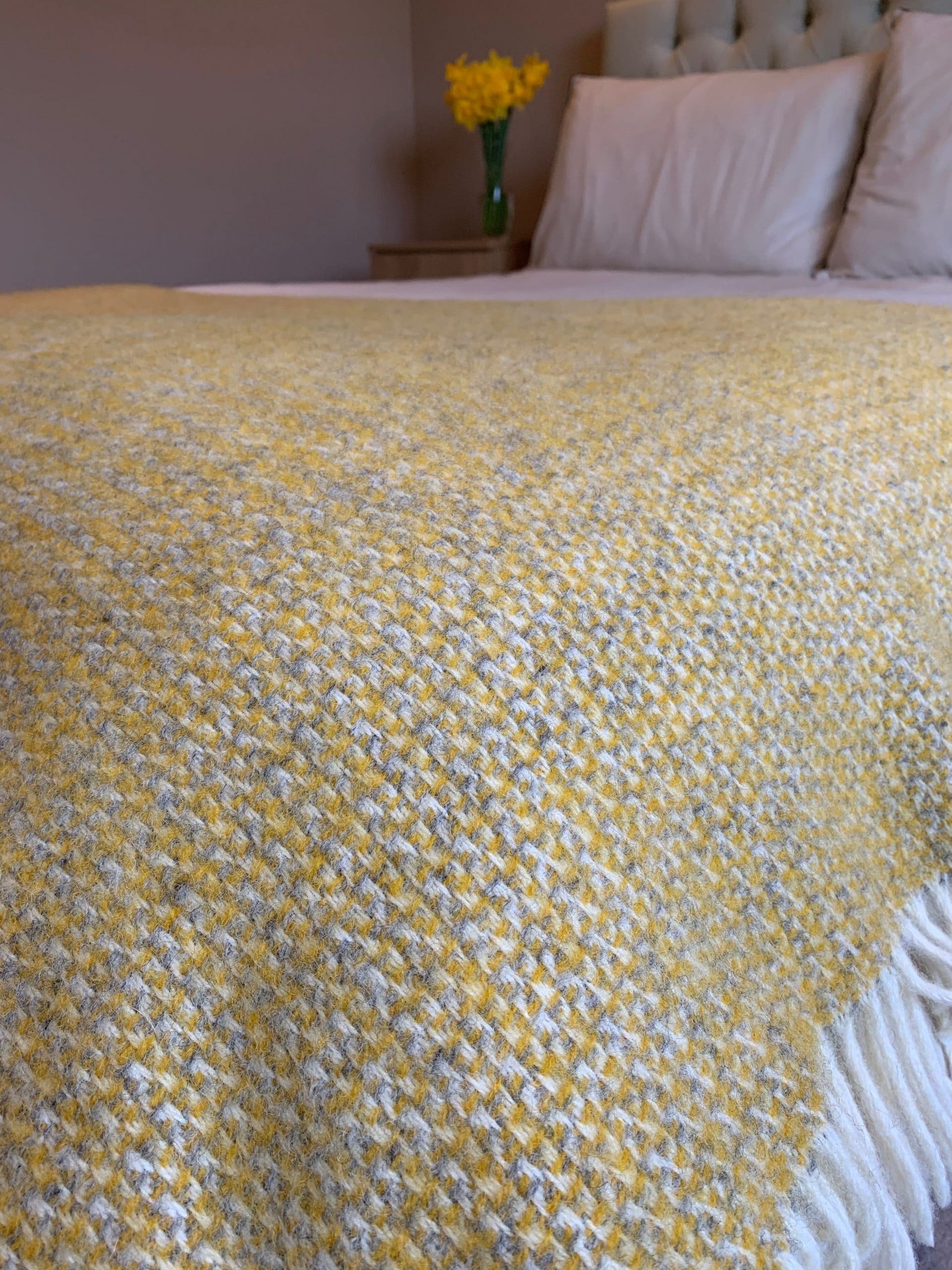 Pure New Wool Illusion Throw in Yellow & Grey
