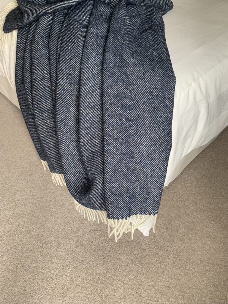 Shetland / Pure Wool & Lambswool Blankets & Throws