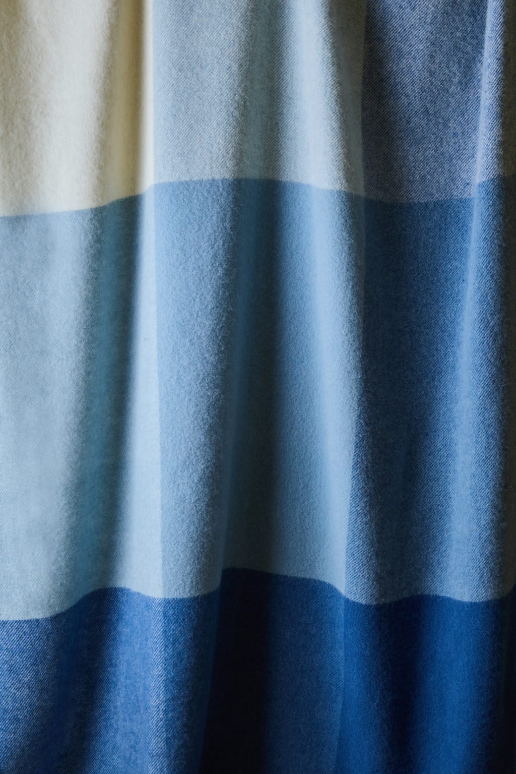 Extra Large Paddock Check Blue Throw