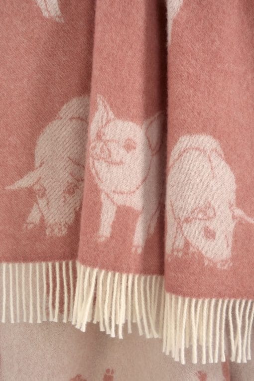 Pure New Wool Piglet Themed Throw