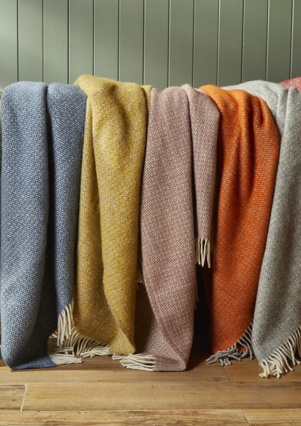 Pure New Wool Illusion Throw in Pumpkin and Grey