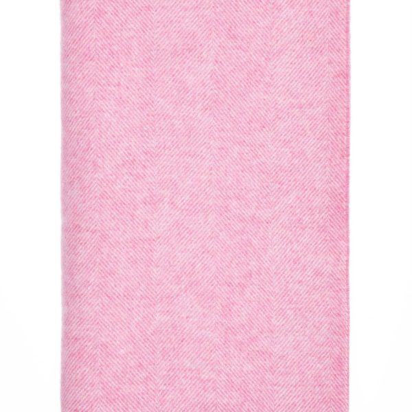 Herringbone Throw in Pale Pink