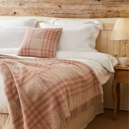 Extra Large Hex Check Pink Throw